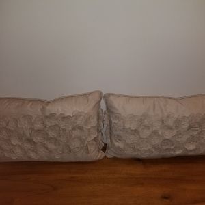 Simply Vera Throw Pillows